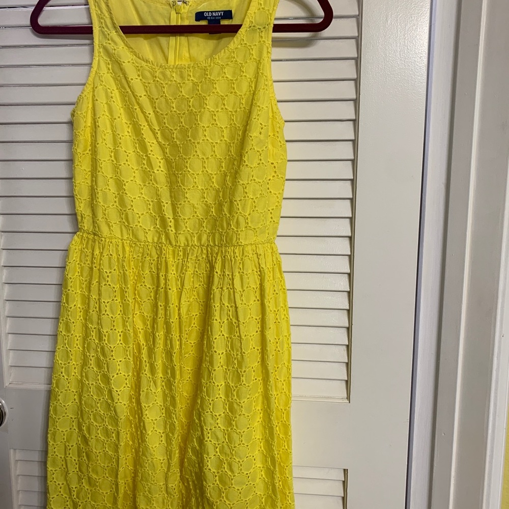 Women’s Dress - Picture 2 of 8